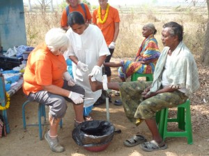 Volunteer in Leprosy Colony - Bike Ride 2014 Bike Ride Tours in India